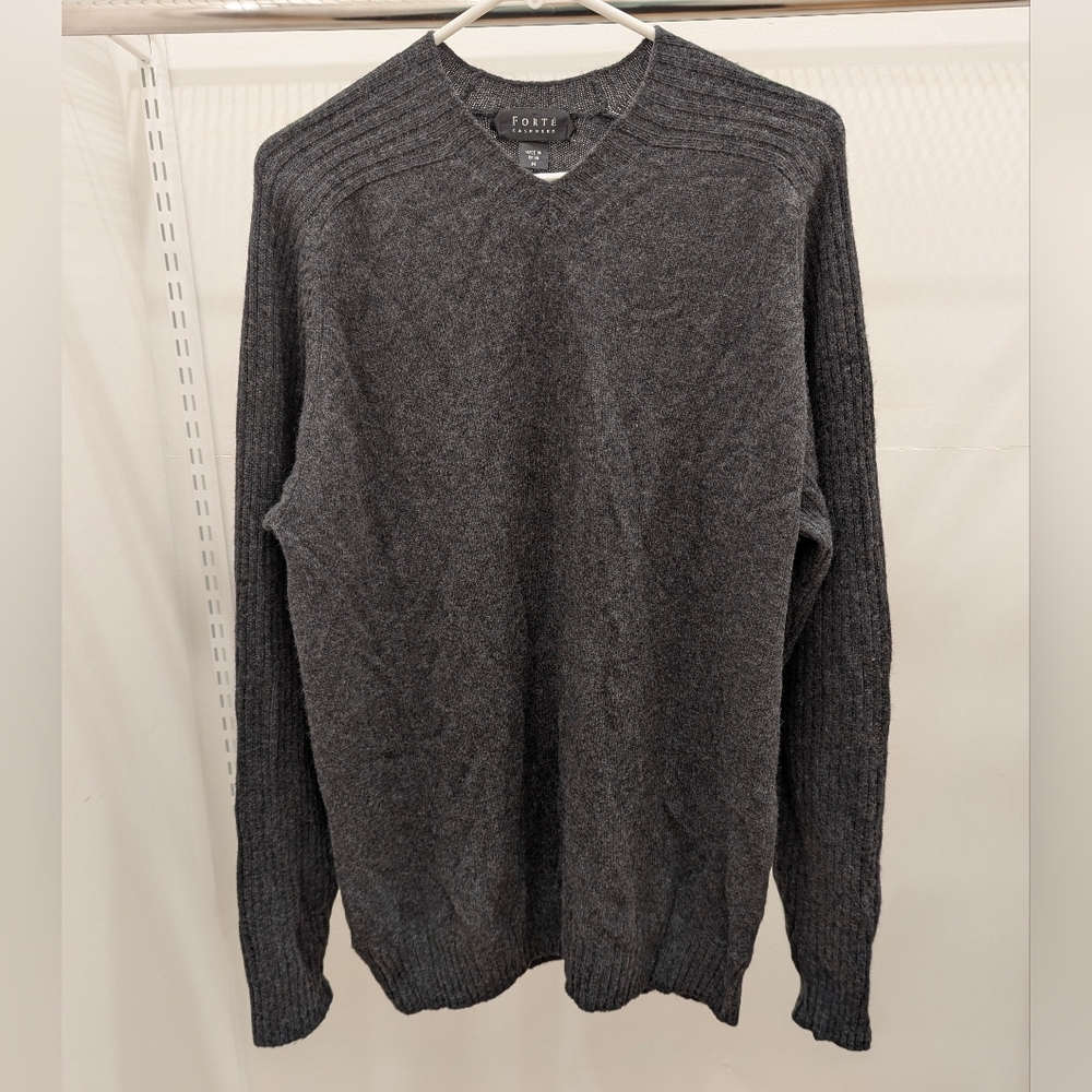 Forte Charcoal Gray Vneck Cashmere Sweater